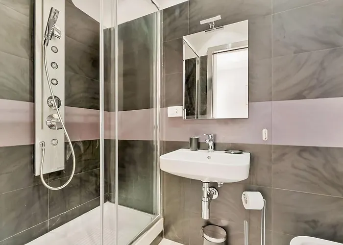 Via Veneto 333 Modern Free Parking